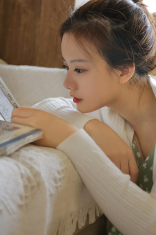 美女和别人拔萝卜
